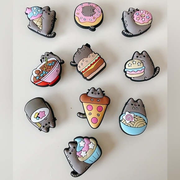 10 pieces of Pusheen charms Crocs bundle - Picture 2 of 3